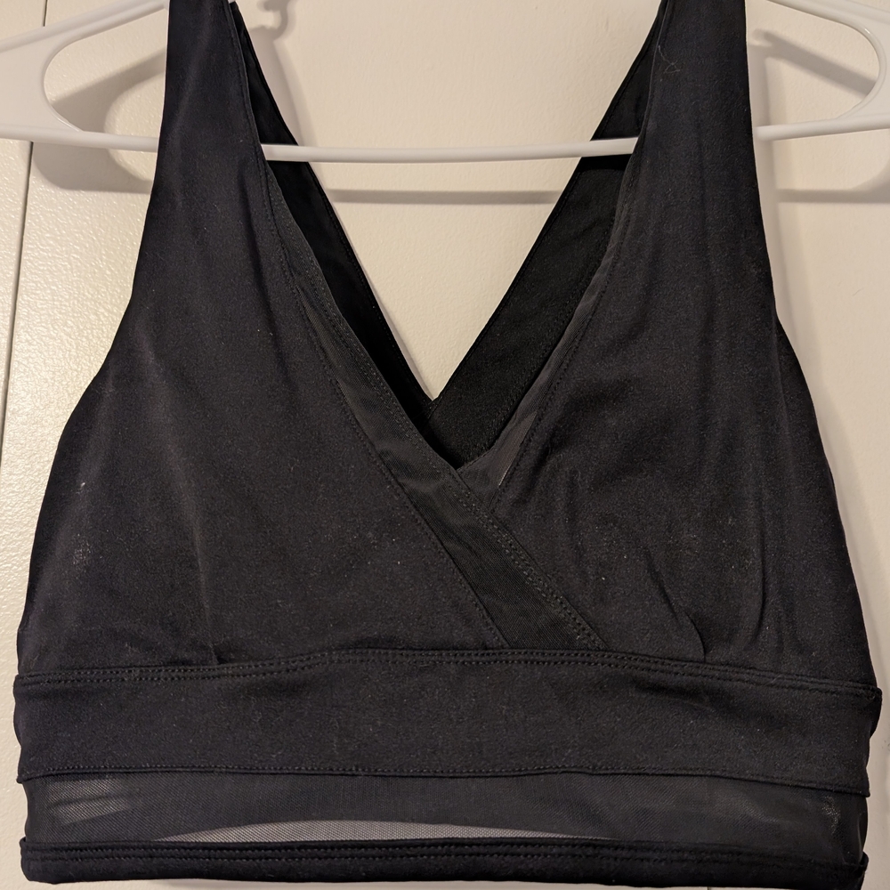 Fabletics Black Sports Bra with V-Neck Design